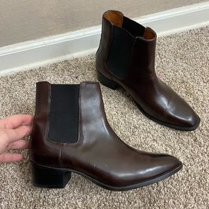 Frye Dara Chelsea Boots